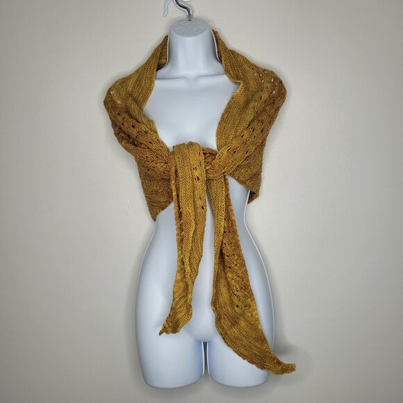 Tan gold knit triangle shape multiway tie scarf cottage boho cabin - Picture 2 of 2